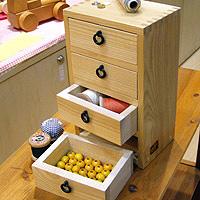 手作り日本製の木のおもちゃ「てのひらえほん」通販